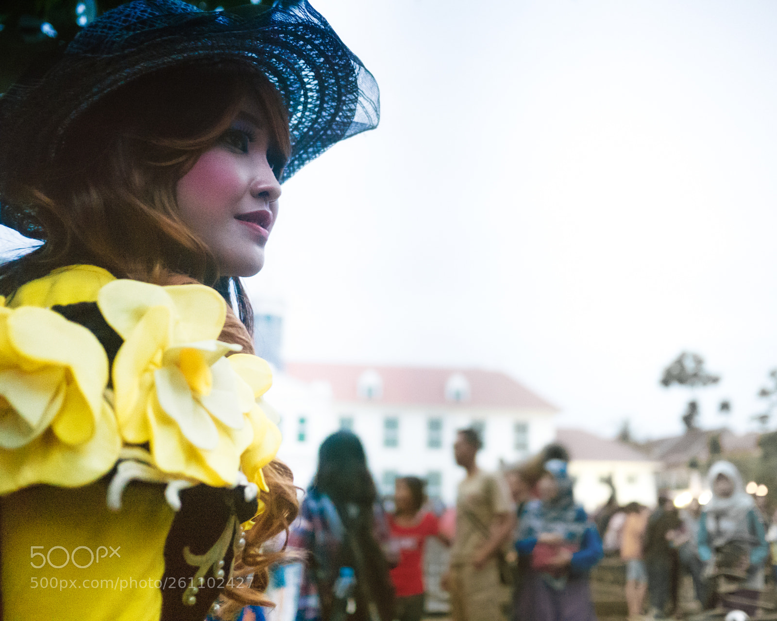 Panasonic Lumix DMC-GX7 sample photo. Lady in yellow photography