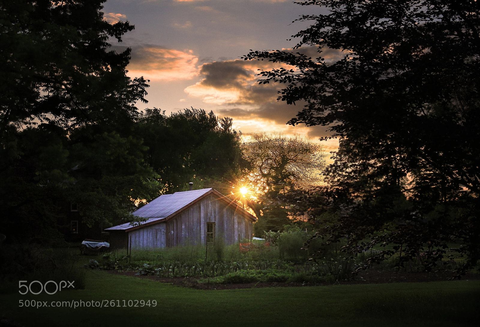 Canon EOS 70D sample photo. Barn at sunset photography