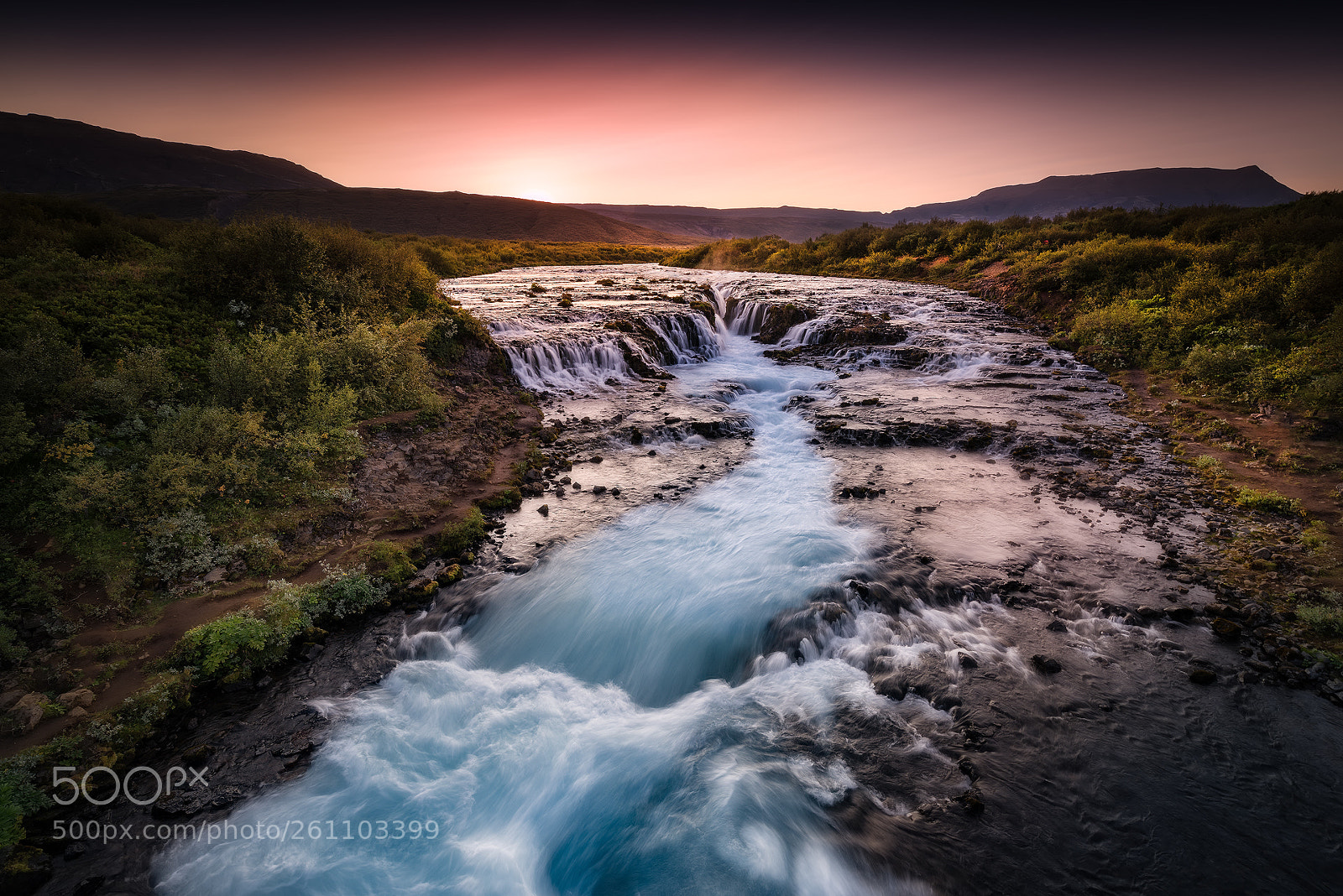 Nikon D810 sample photo. Glowing flow photography