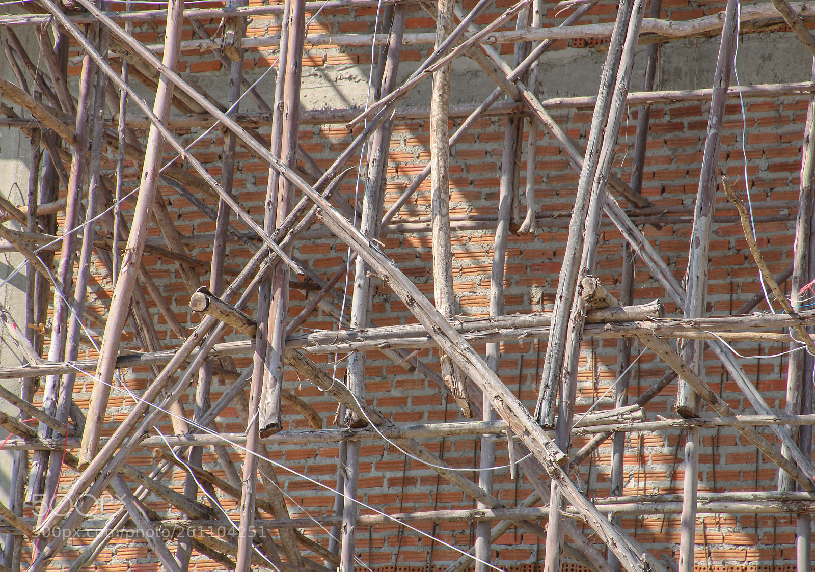 Canon EOS 70D sample photo. Wooden scaffolding for construction photography