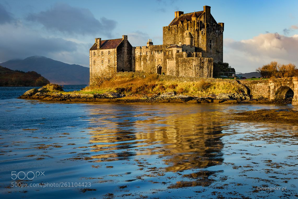 Canon EOS 7D Mark II sample photo. Reflection of the castle photography