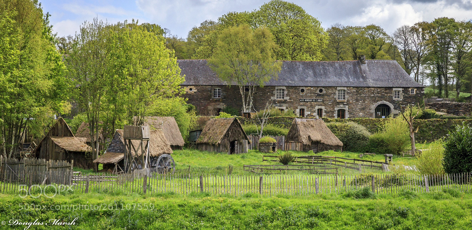 Canon EOS 5D Mark II sample photo. Lovely little village. photography