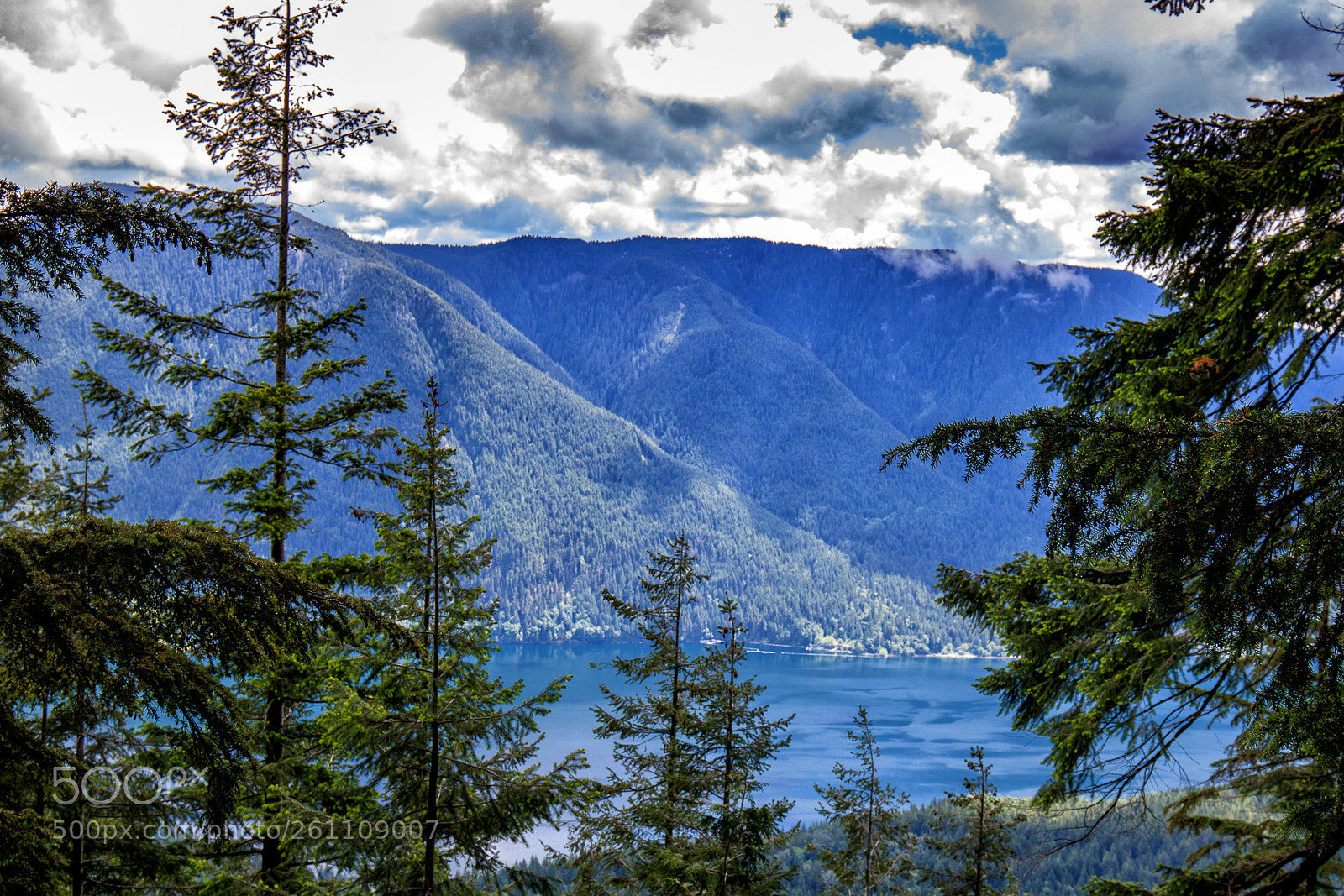 Canon EOS 750D (EOS Rebel T6i / EOS Kiss X8i) sample photo. Alouette lake photography