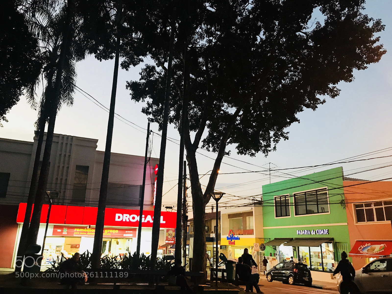 Apple iPhone 7 Plus sample photo. Small city photography