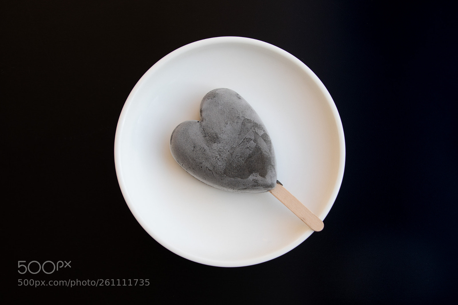 Canon EOS 200D (EOS Rebel SL2 / EOS Kiss X9) sample photo. Black sesame popsicle photography