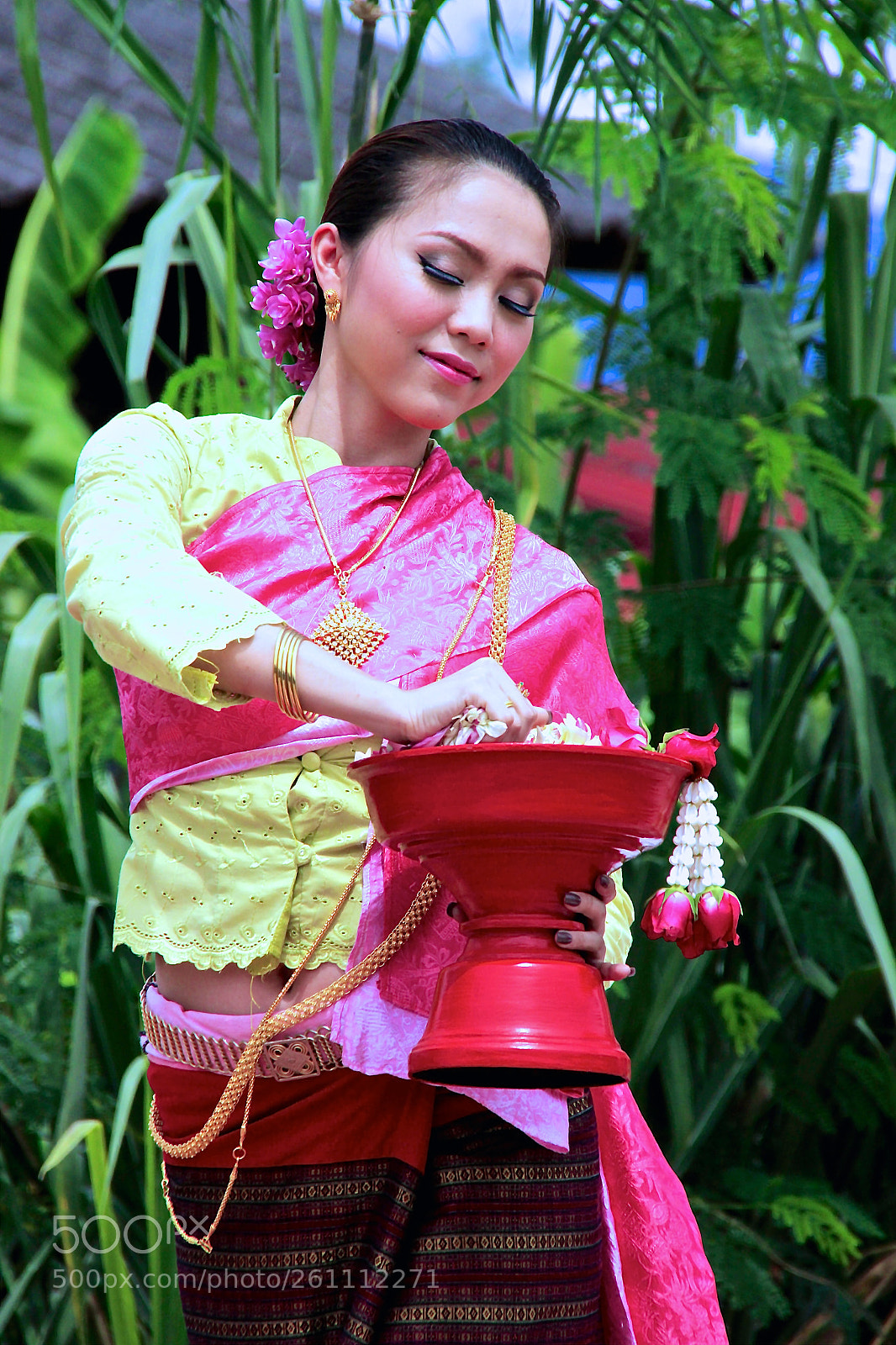 Canon EOS 500D (EOS Rebel T1i / EOS Kiss X3) sample photo. Thai dance 6 photography