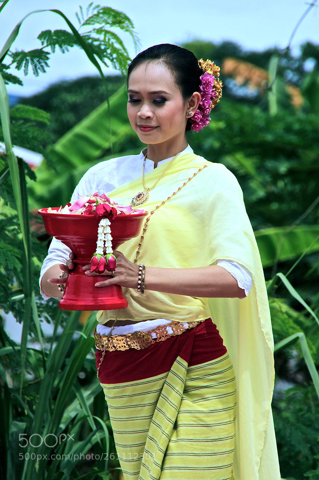Canon EOS 500D (EOS Rebel T1i / EOS Kiss X3) sample photo. Thai dance 8 photography