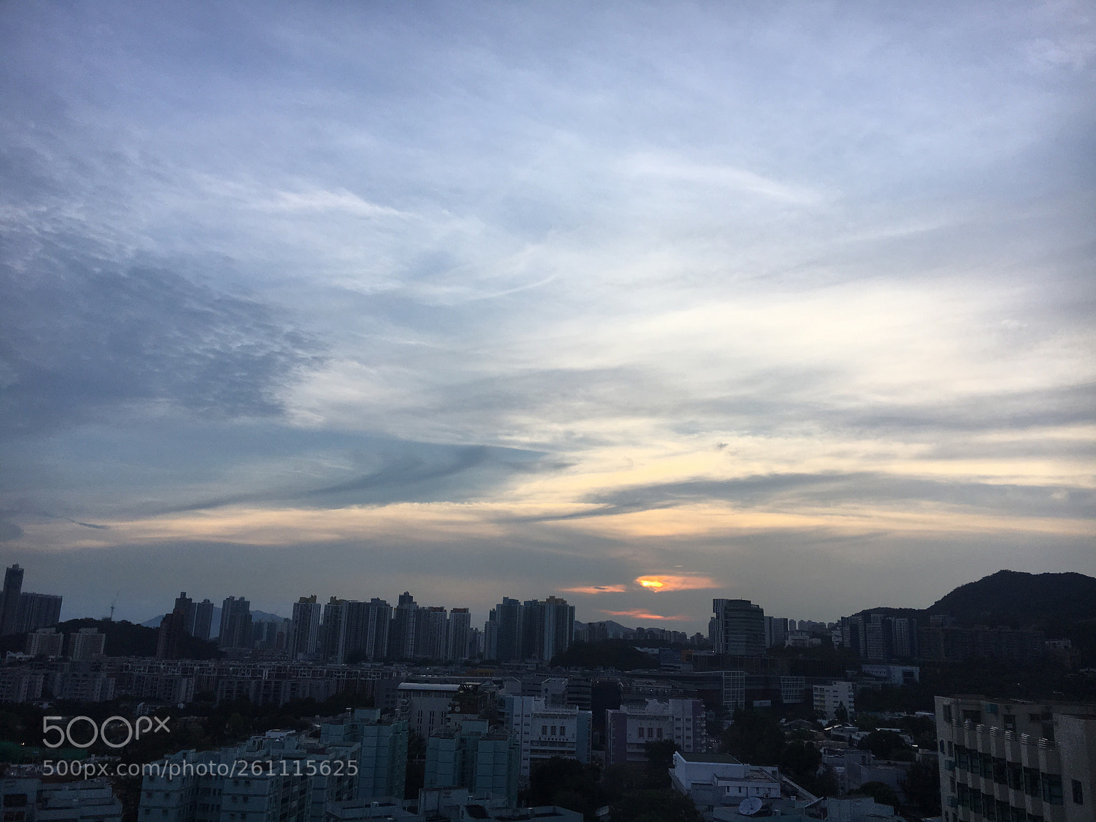 Apple iPhone 6s sample photo. Look up photography