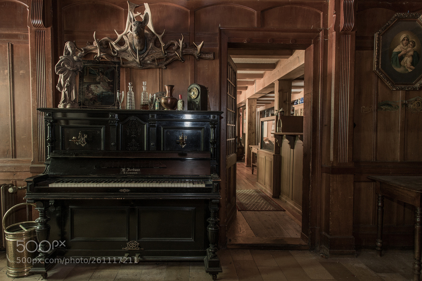 Canon EOS 6D Mark II sample photo. Black piano photography