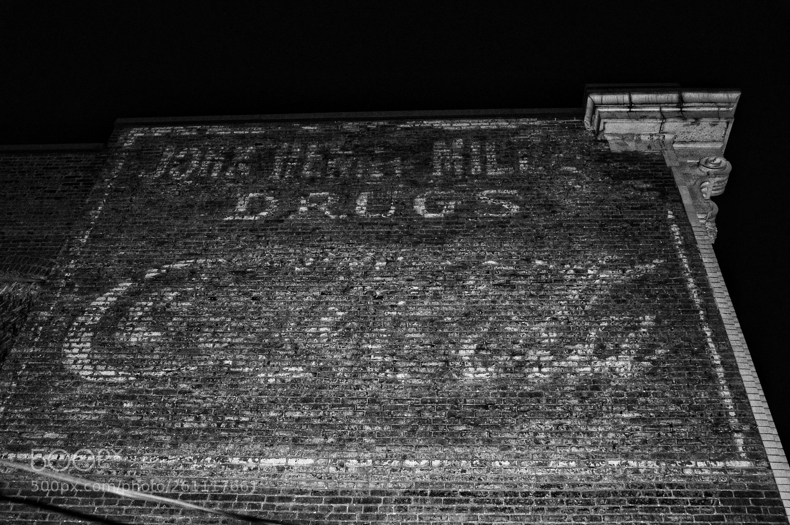 Nikon D3200 sample photo. Ghost sign photography