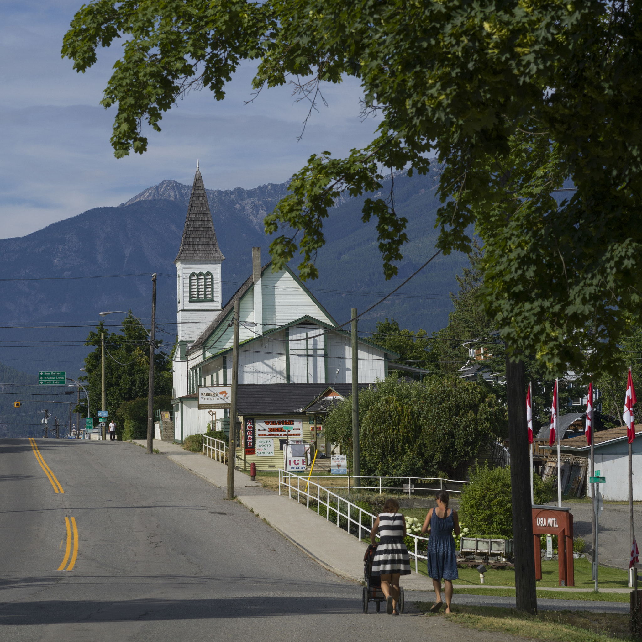 Hasselblad X1D-50c sample photo. Two women walking at roadside, british columbia, canada photography