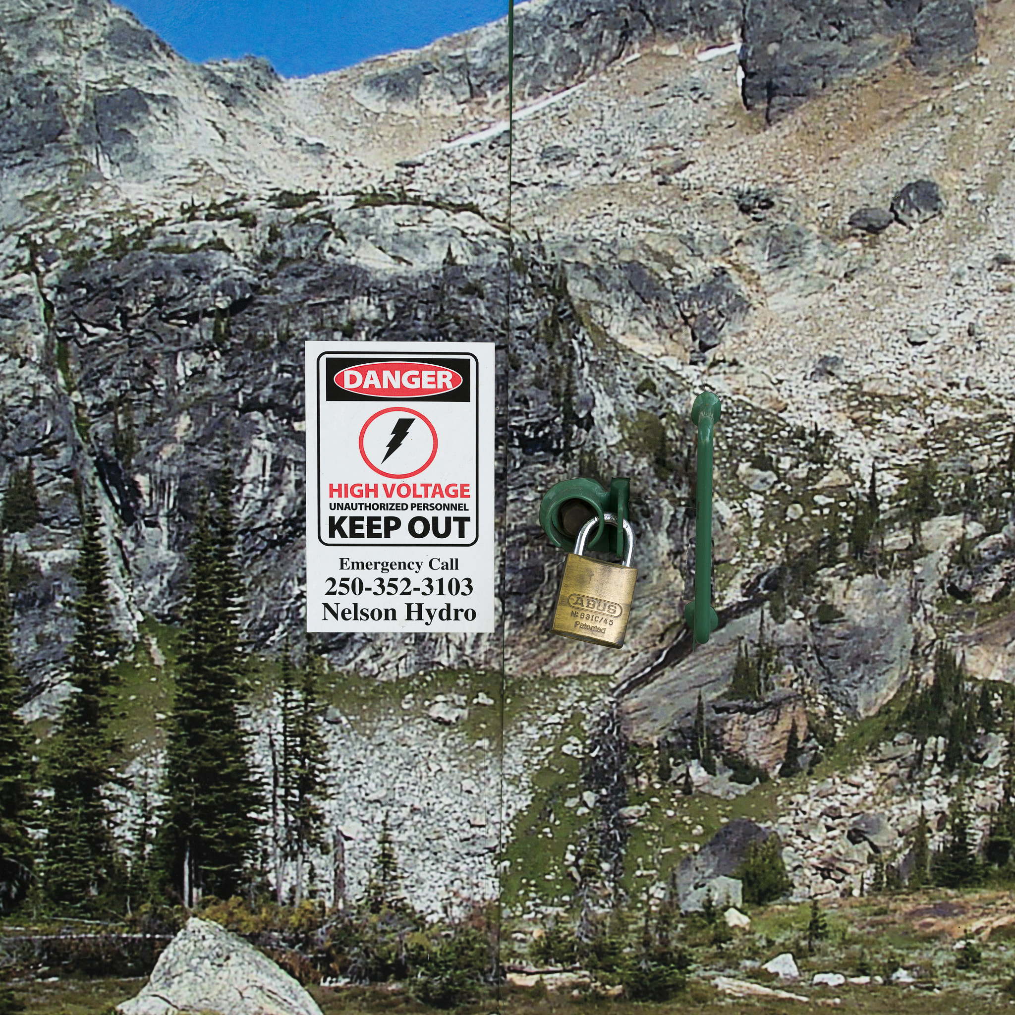 Hasselblad X1D-50c sample photo. Close-up of keep out sign, nelson hydro, nelson, british columbi photography