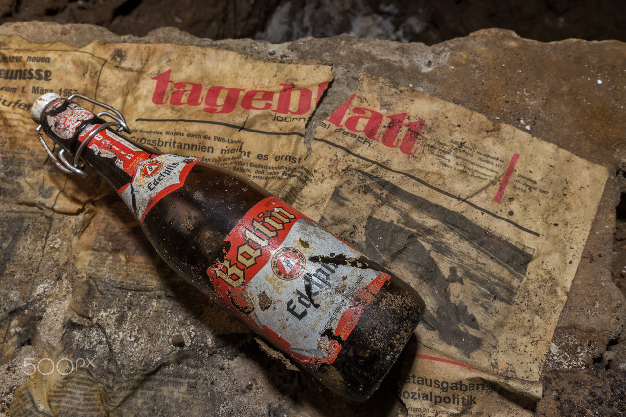 Sony a99 II sample photo. Tageblatt mit pils anno 1967 photography