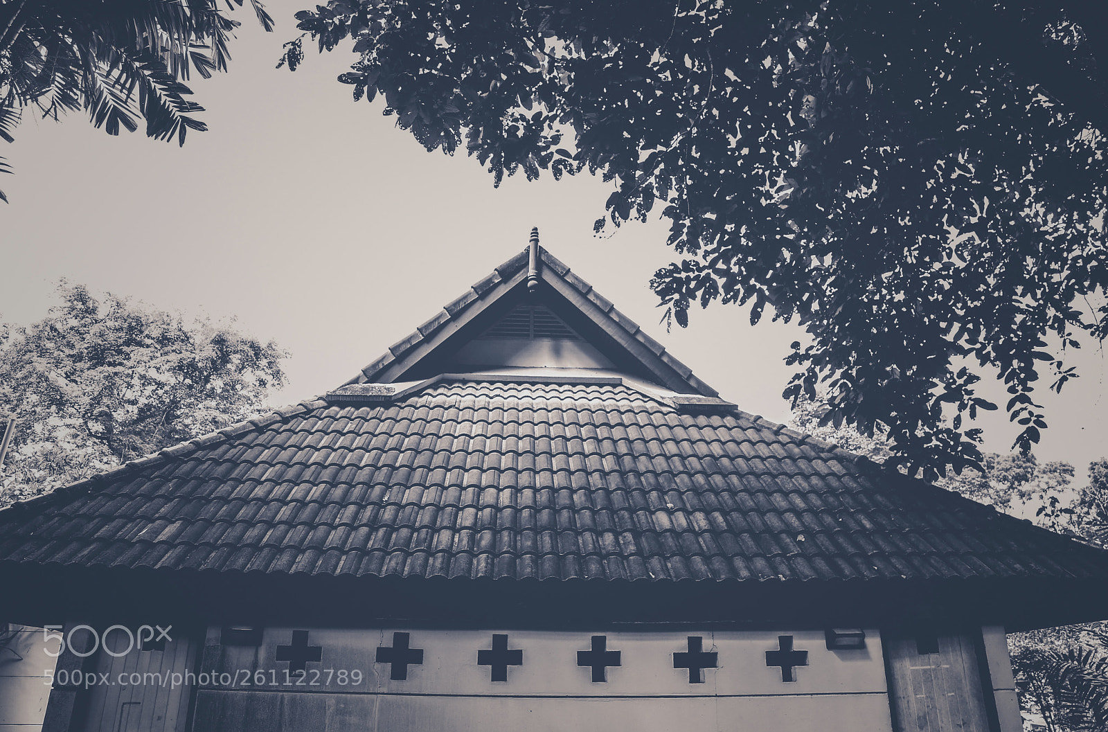 Canon EOS 6D sample photo. Roof photography