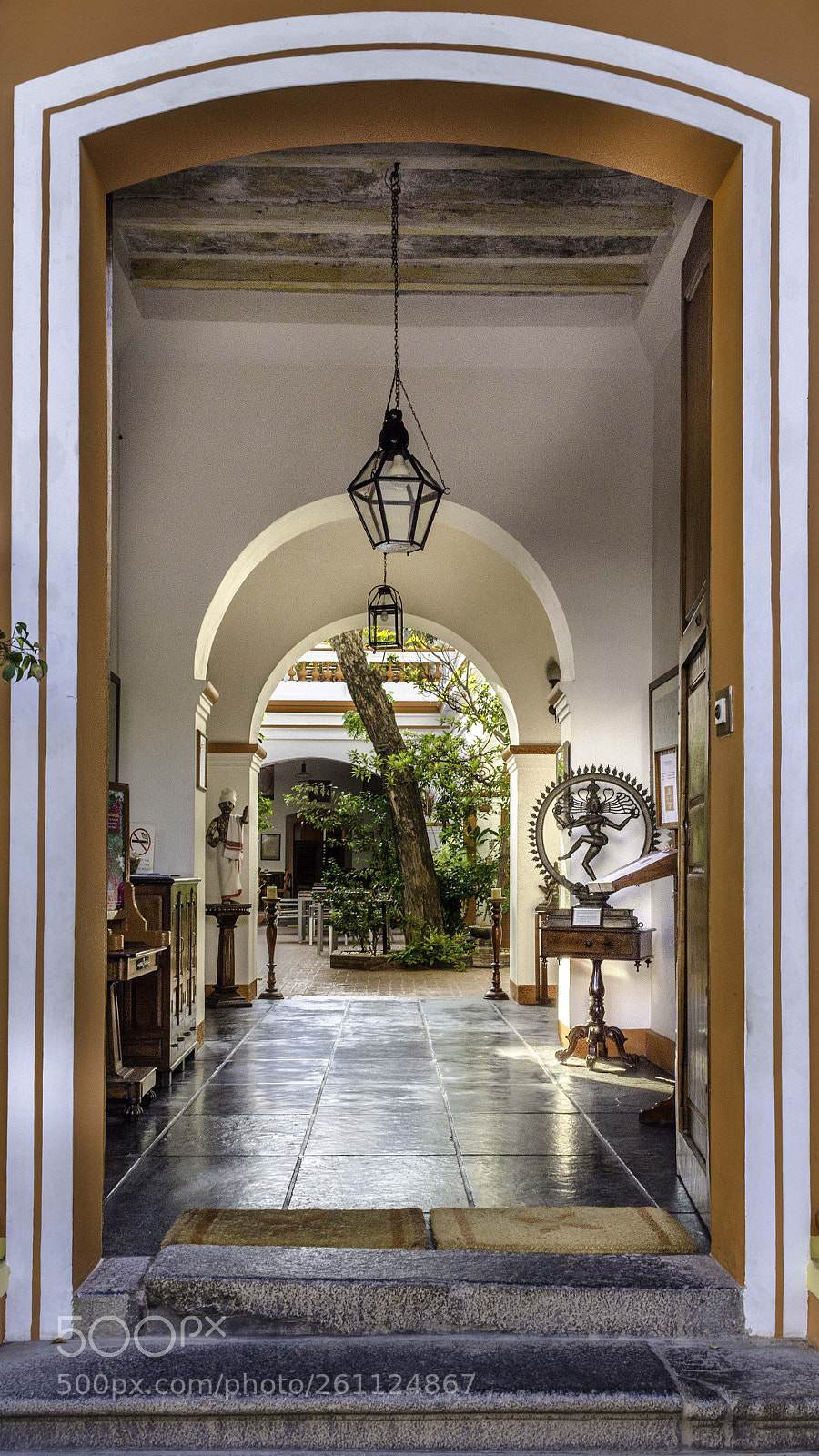 Nikon D5100 sample photo. Doorway photography