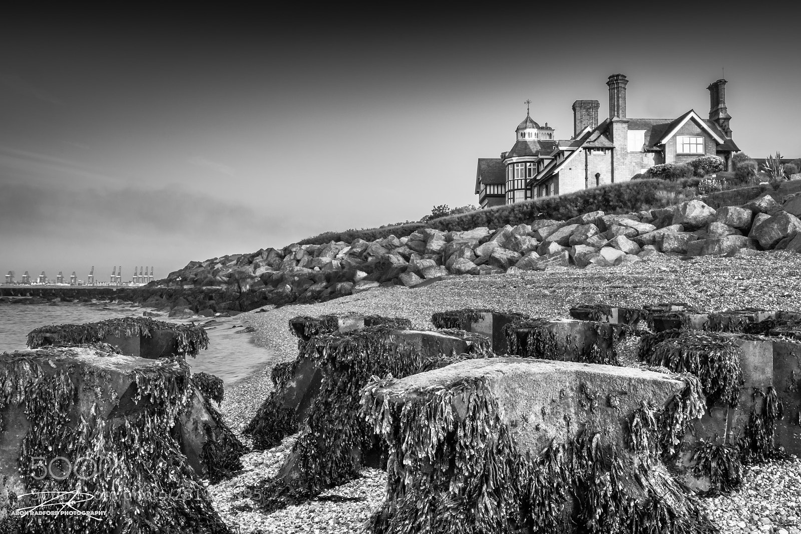 Nikon D7100 sample photo. Felixstowe b&w groynes photography