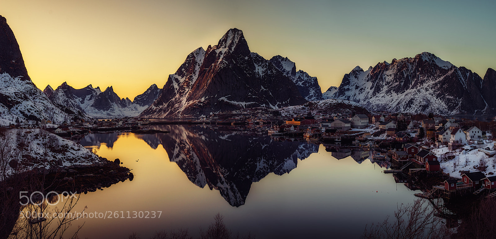 Sony a7 sample photo. Reine sunset photography