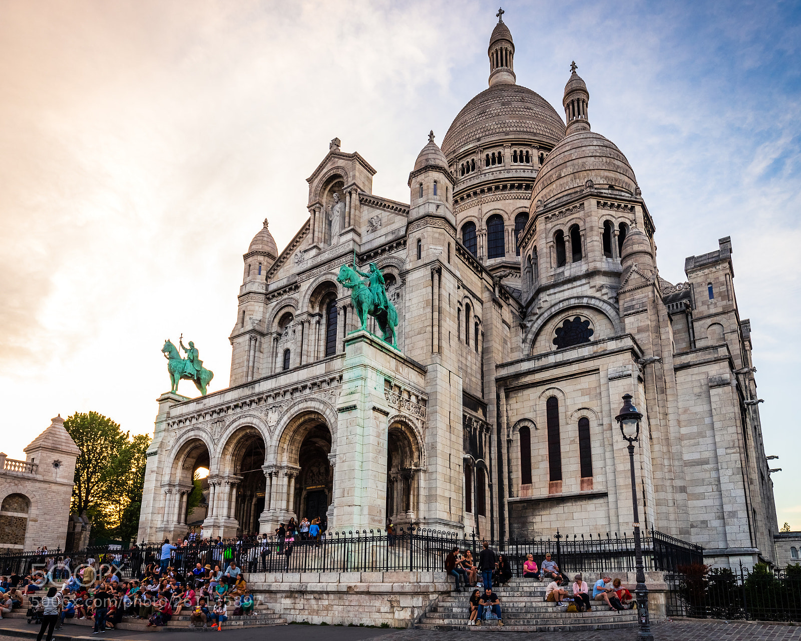 Canon EOS 6D Mark II sample photo. Cath drale du sacr photography