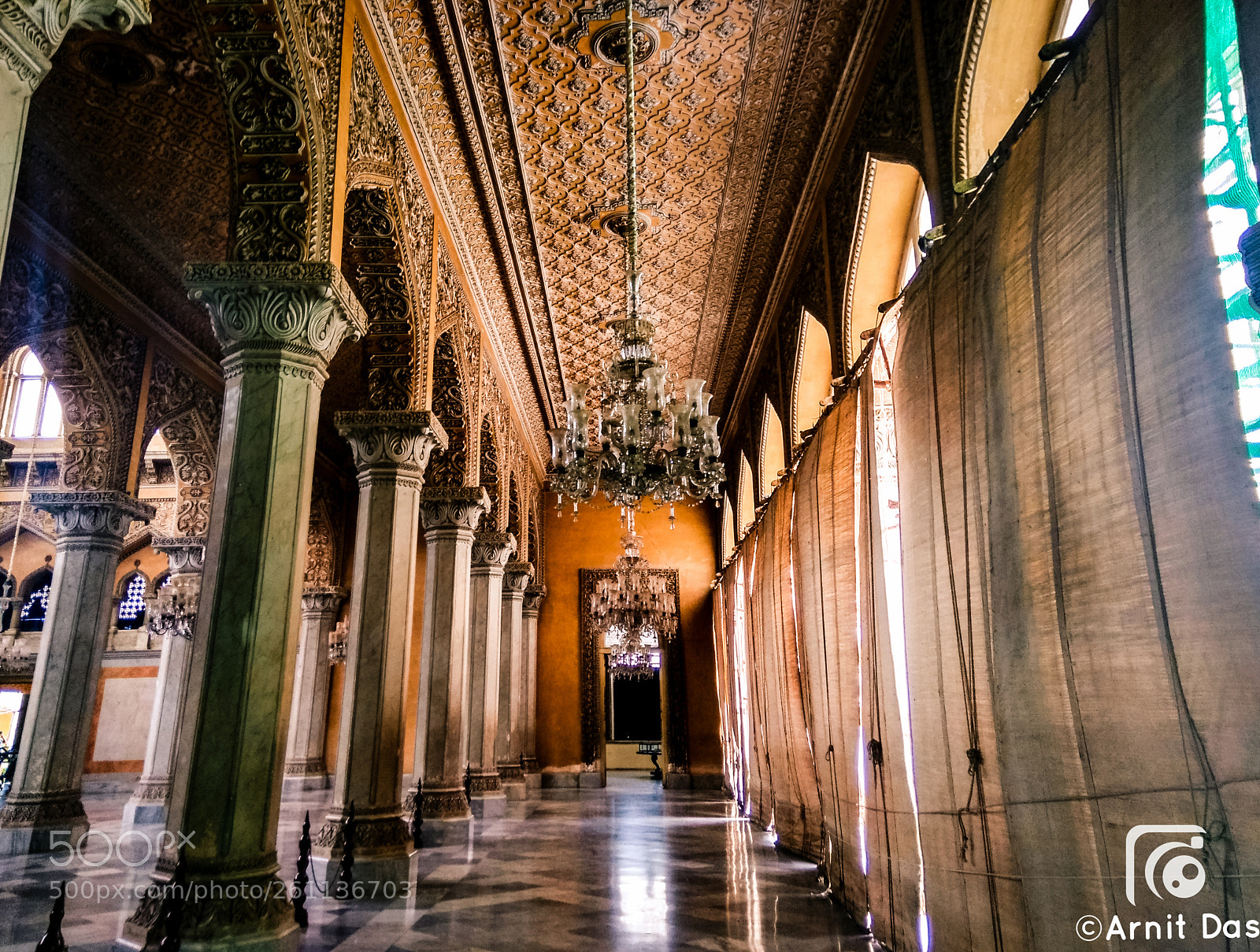 Xiaomi Redmi Note 4 sample photo. The corridor of royalty photography