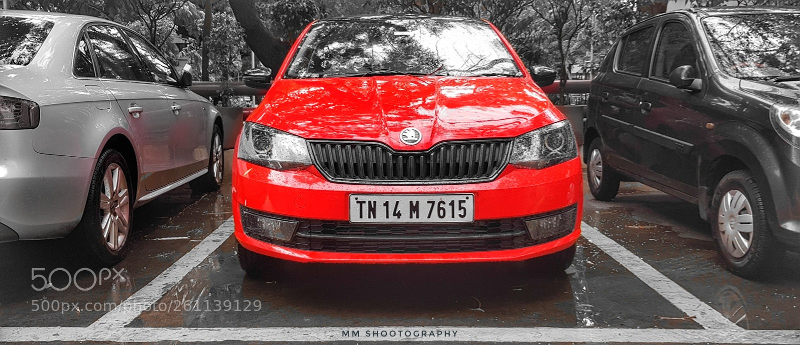 Samsung Galaxy S8+ sample photo. Red rain ride photography