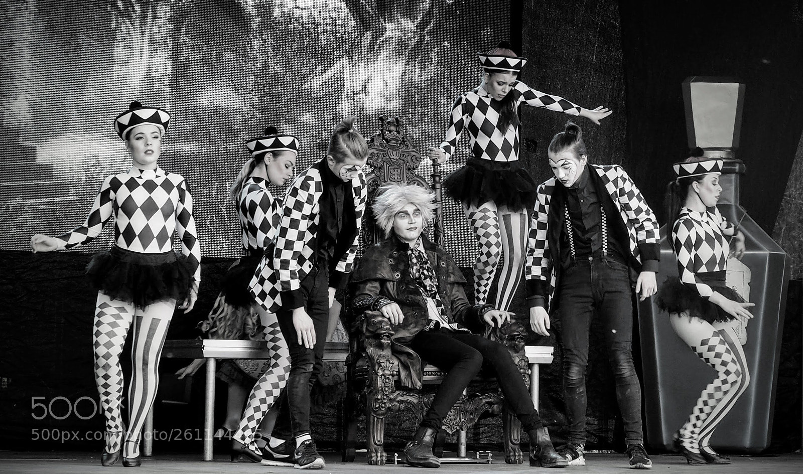 Olympus OM-D E-M5 II sample photo. Mad hatter alice in photography