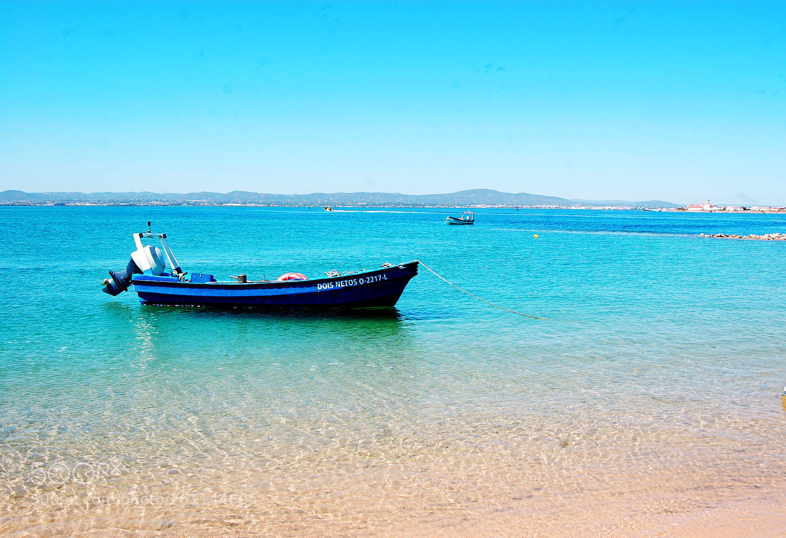 Nikon D40 sample photo. Blue boat photography