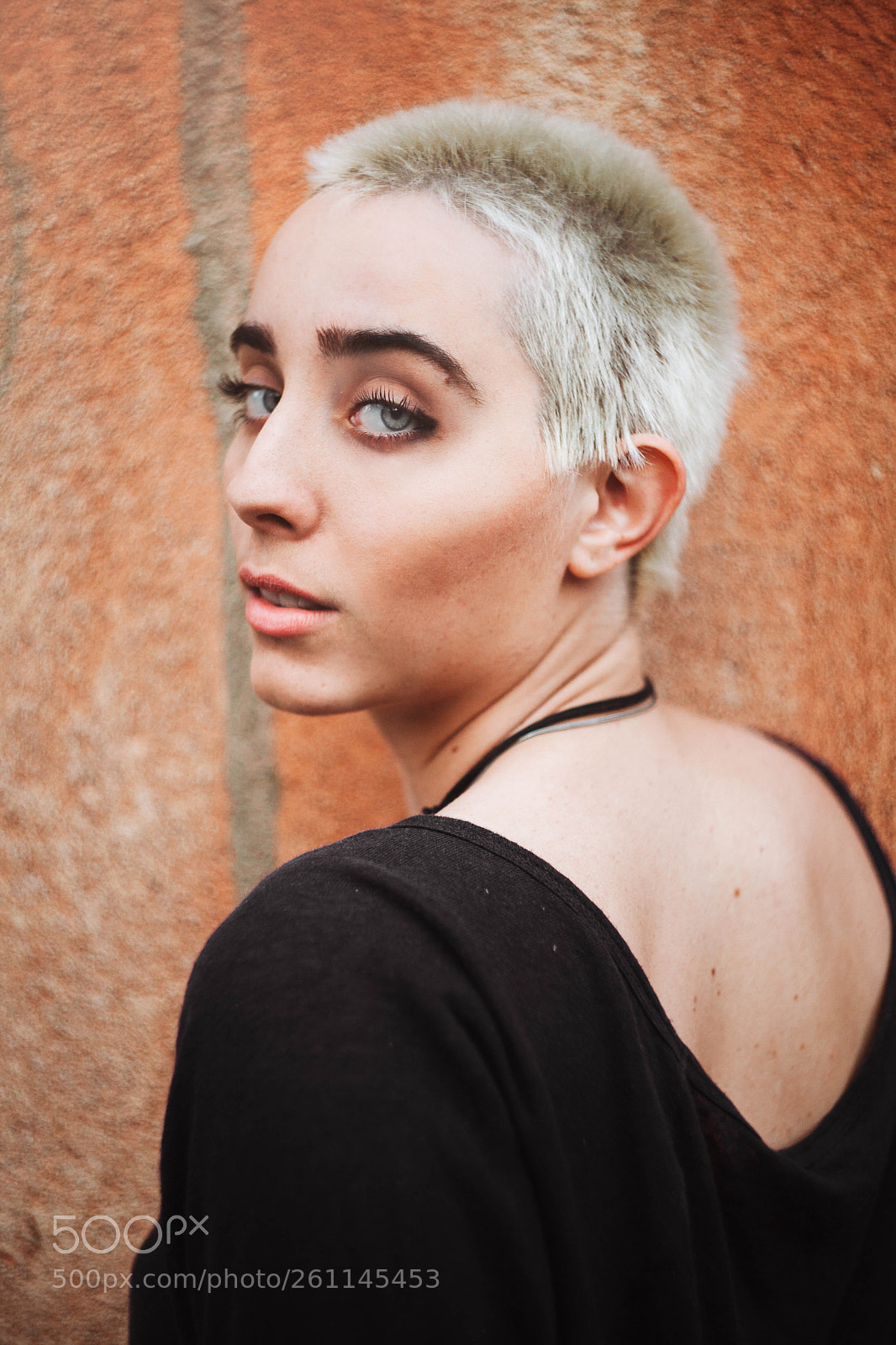 Canon EOS 5D Mark II sample photo. One shot girl photography