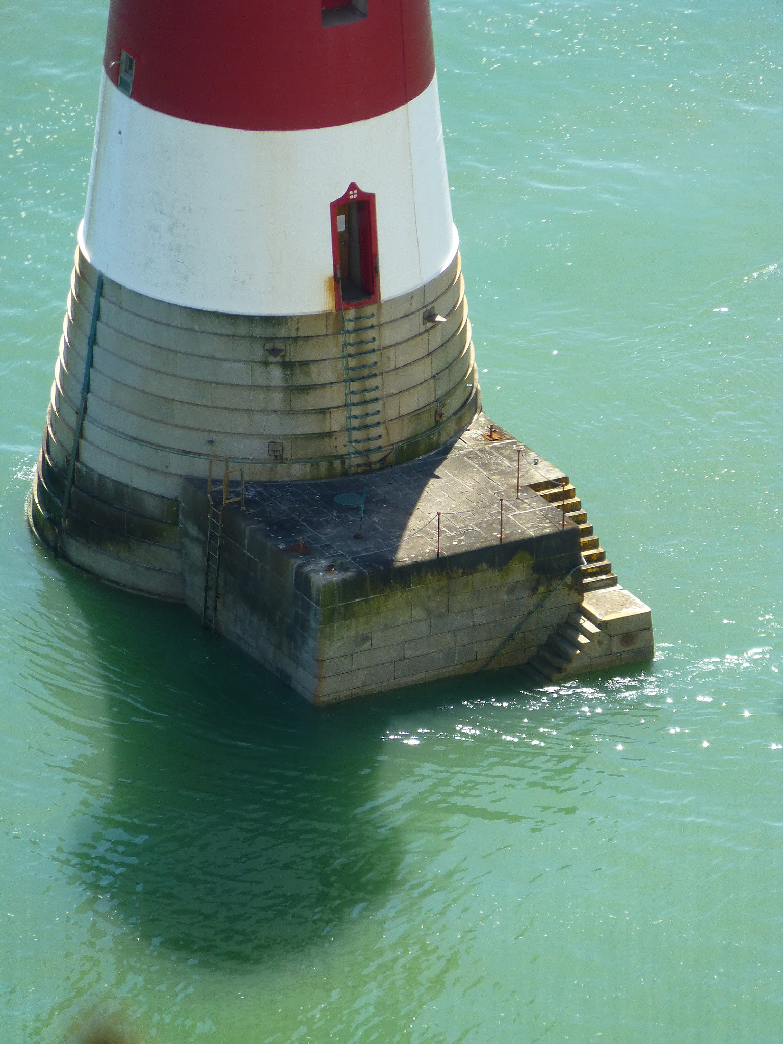 Panasonic Lumix DMC-ZS20 (Lumix DMC-TZ30) sample photo. Stairs from water photography