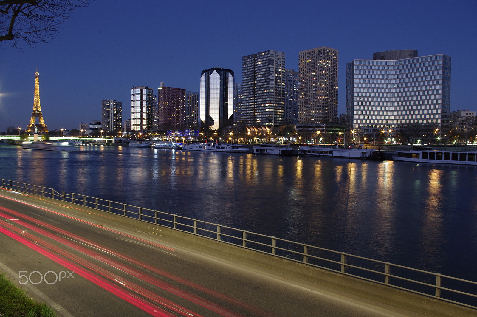 Pentax K-r sample photo. The seine in beaugrenelle photography