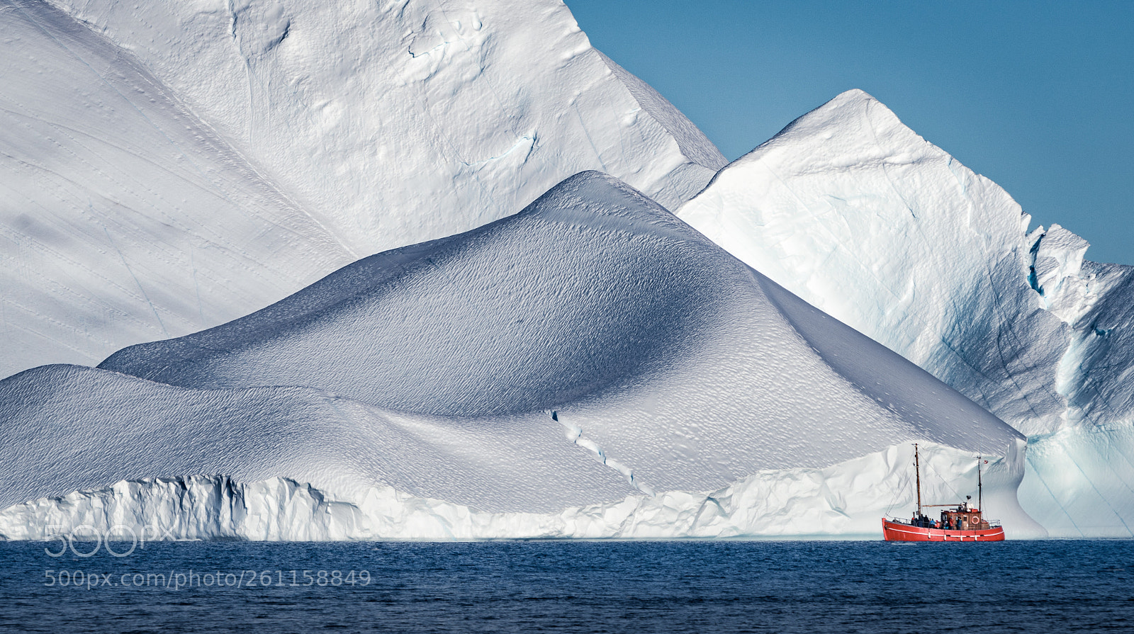 Nikon D810 sample photo. Titanic photography