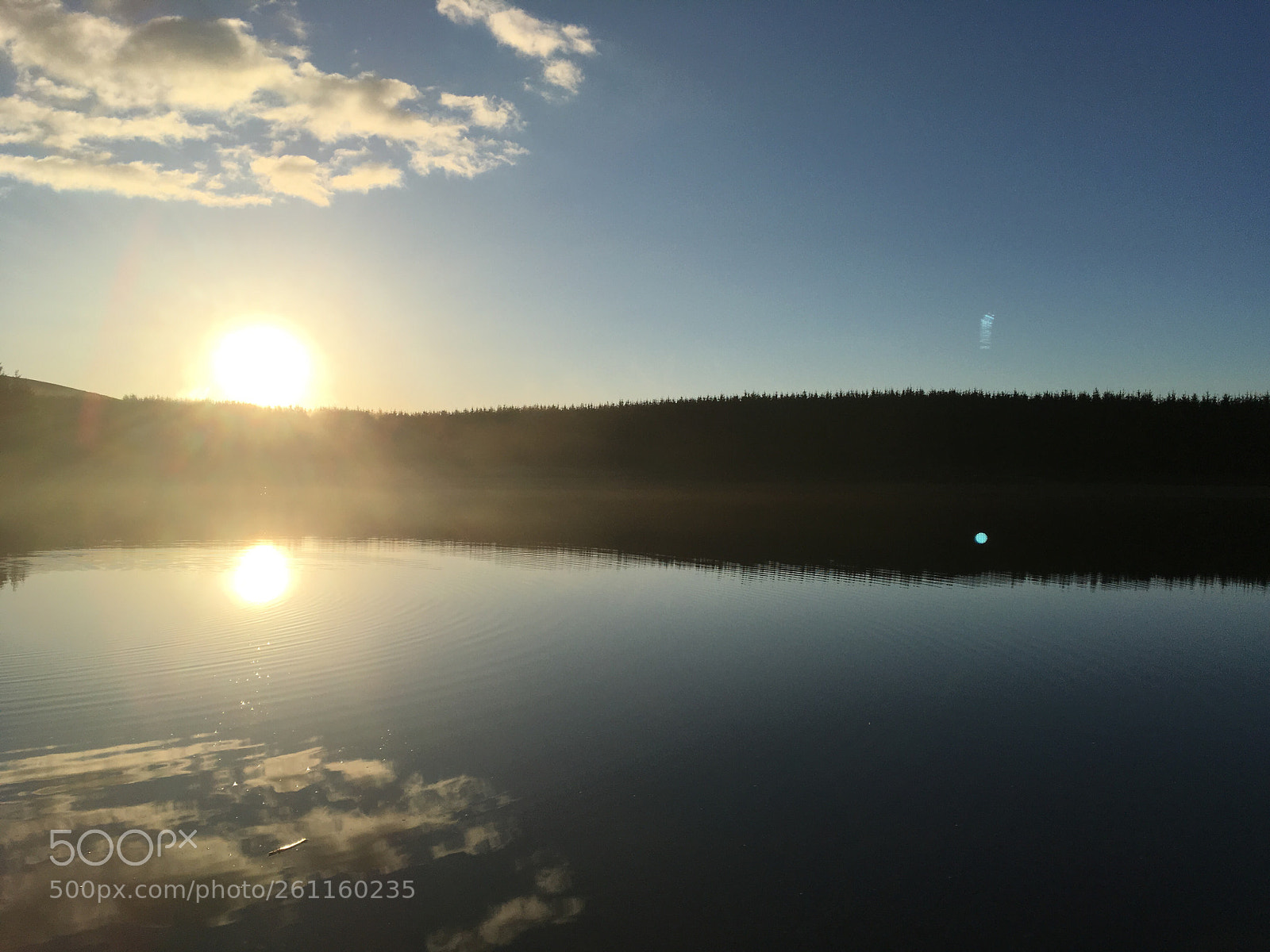 Apple iPhone SE sample photo. Winter sun photography