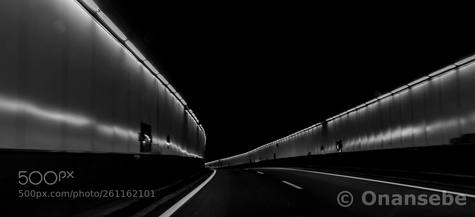 Nikon D5200 sample photo. Túnel  photography