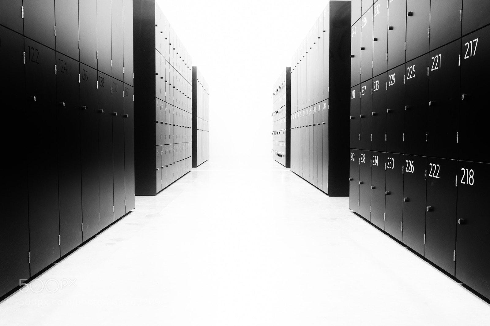 Fujifilm X-T20 sample photo. Lockers photography
