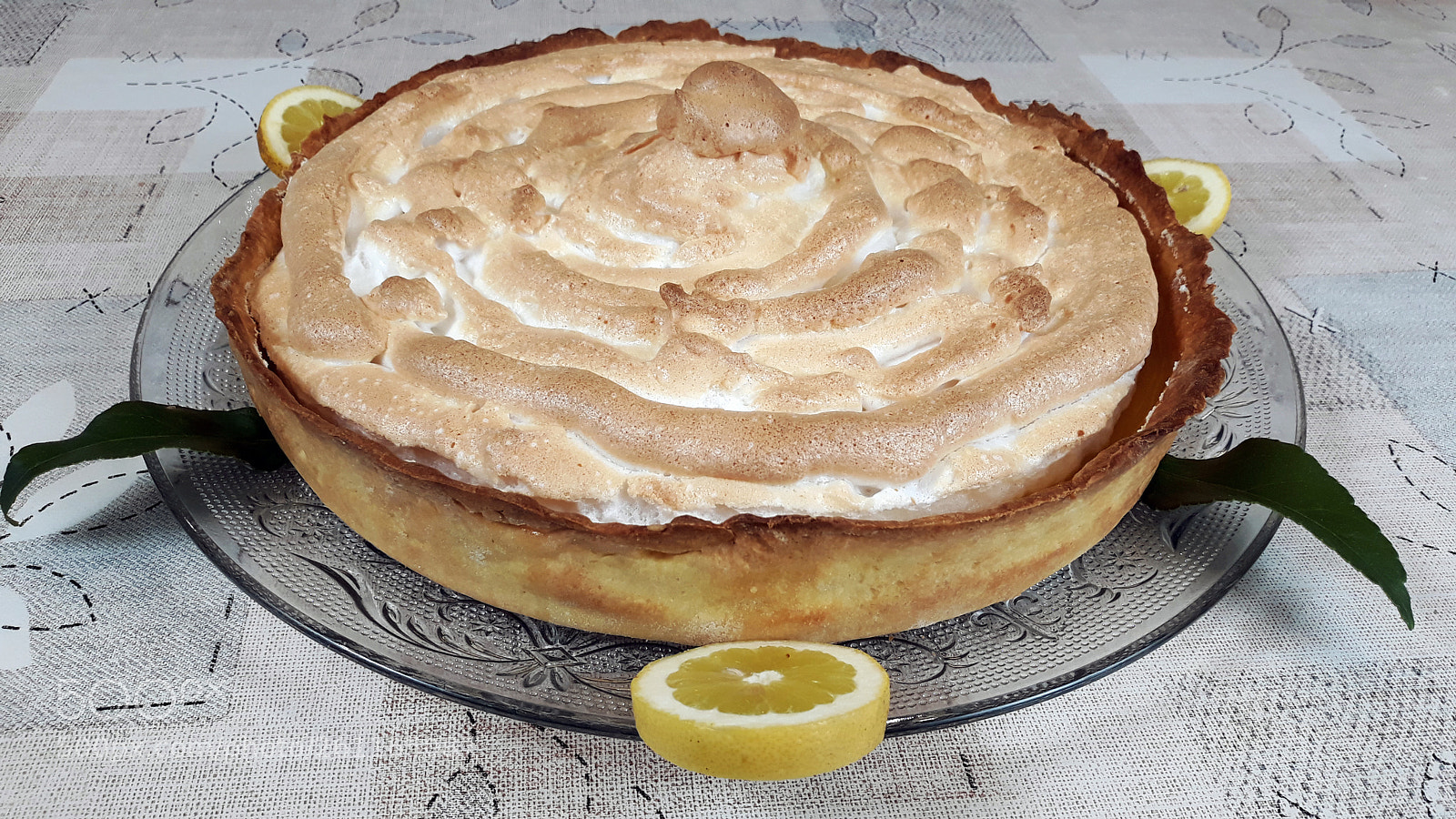 Samsung Galaxy J7 sample photo. Lemon meringue pie photography