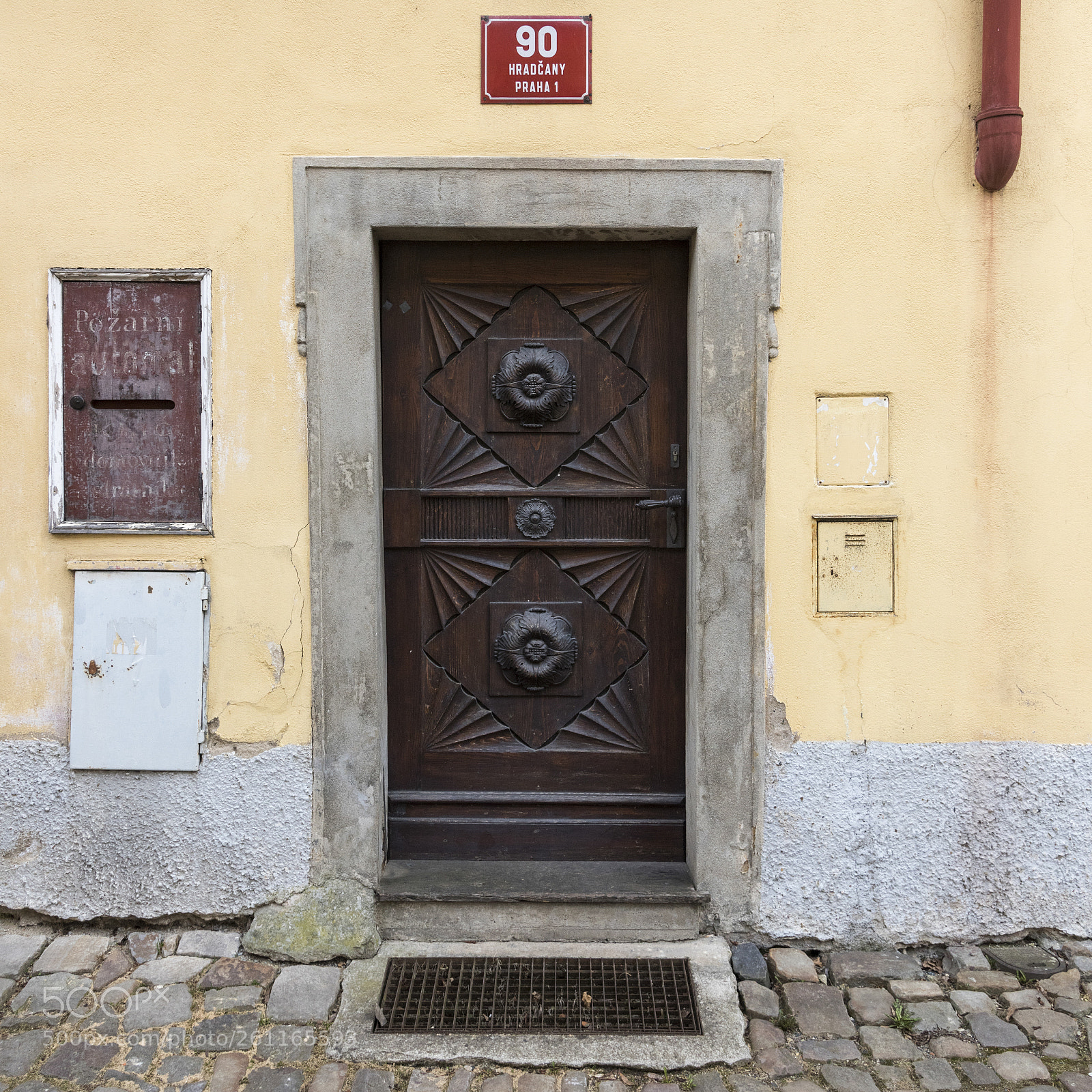 Nikon D810 sample photo. Closed door of a photography