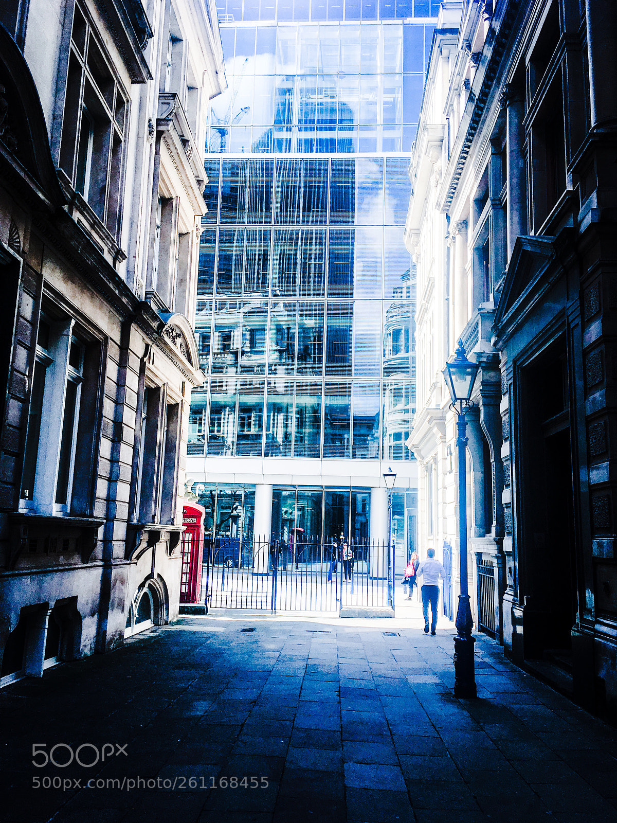 Apple iPhone SE sample photo. London photography