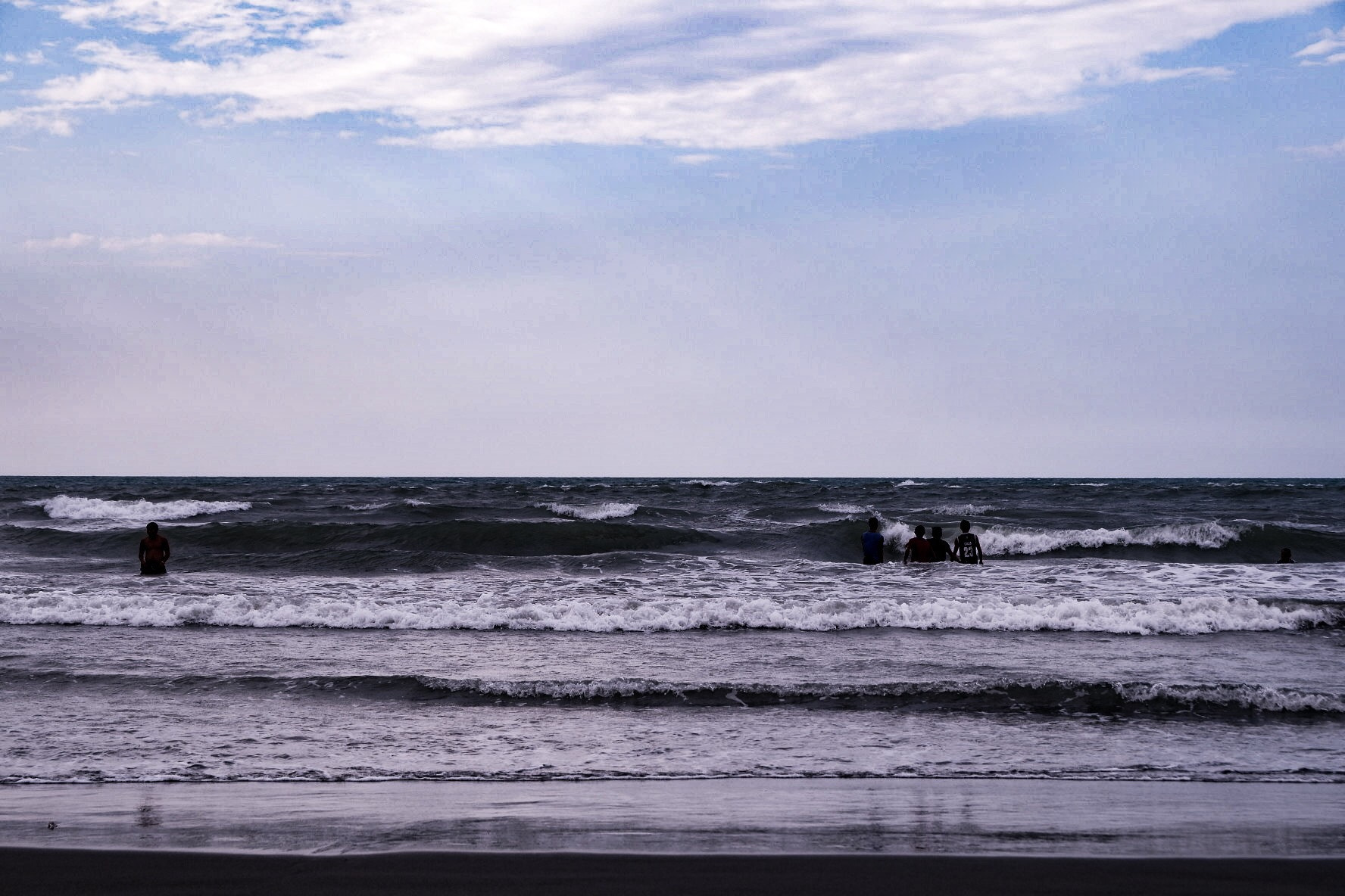 Fujifilm X-A10 sample photo. Beach, please! photography