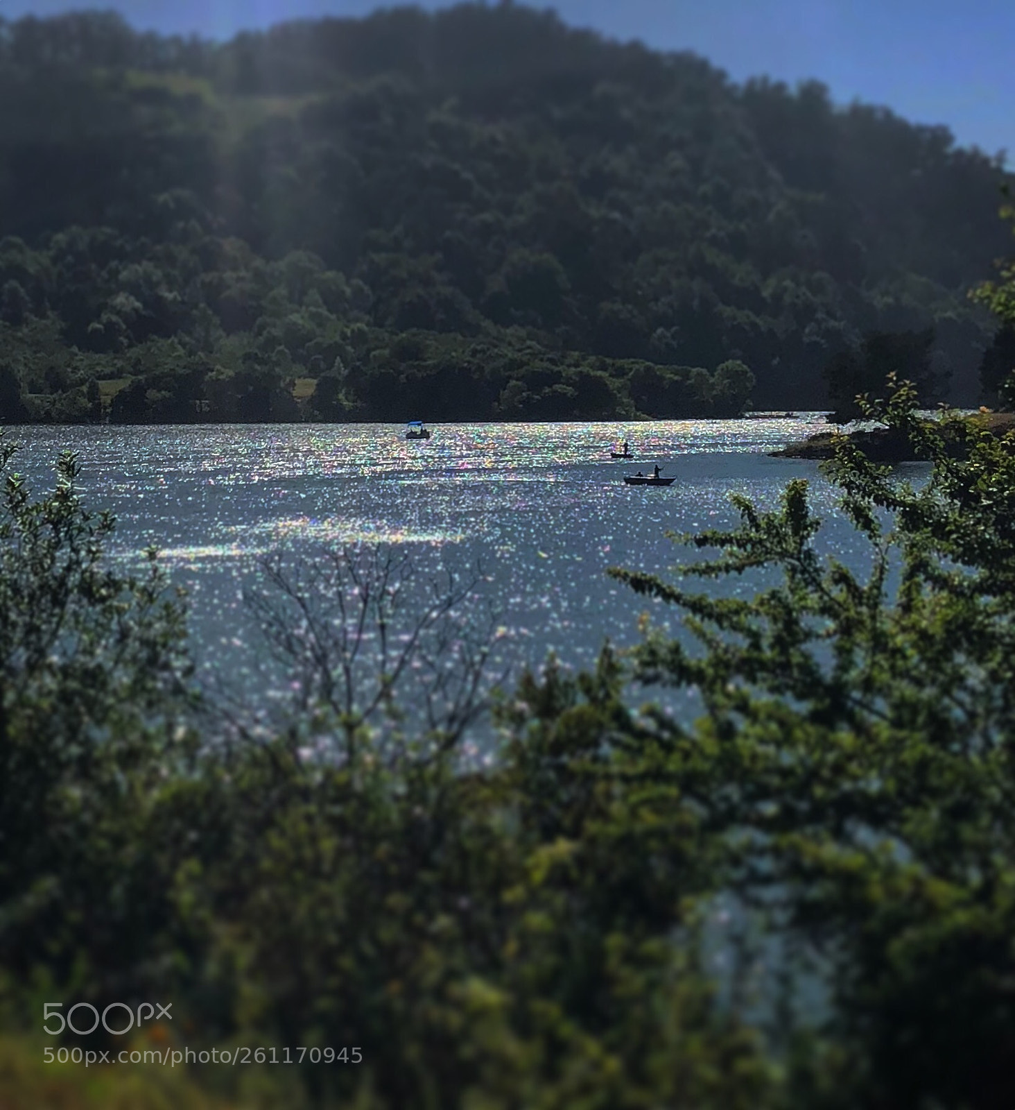 Apple iPhone 8 Plus sample photo. Sparkling lake  photography