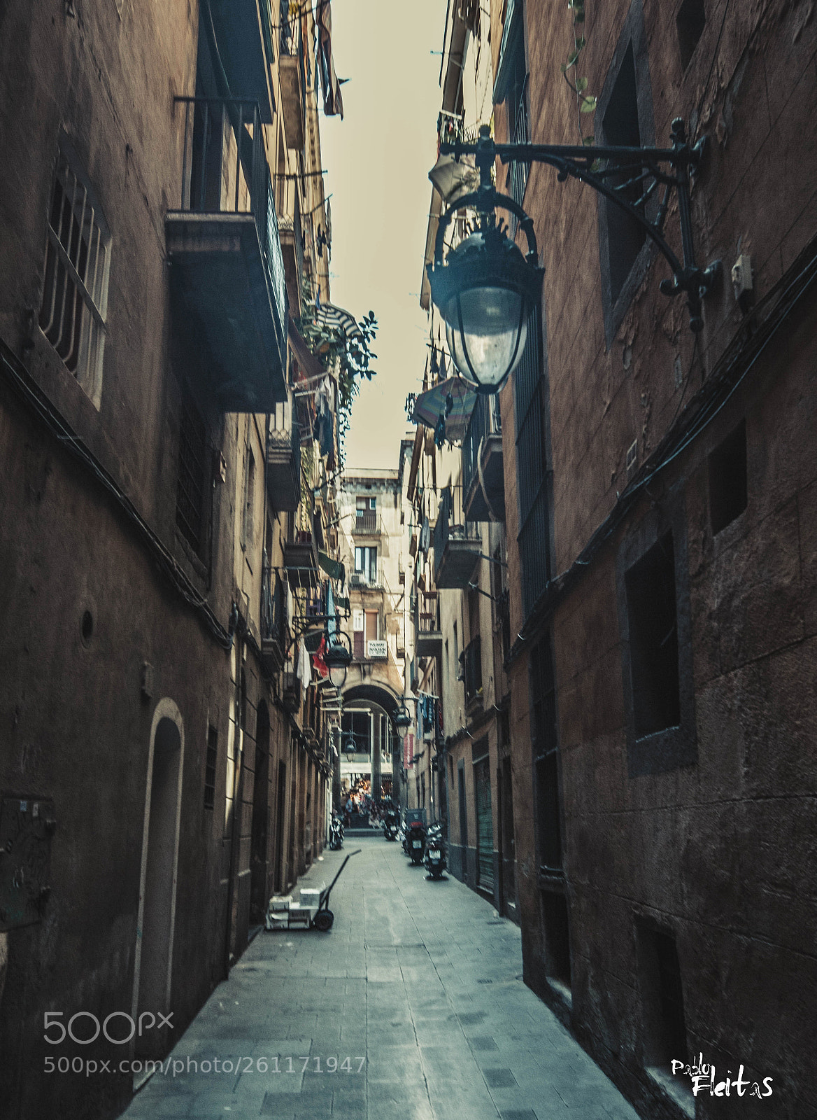 Canon EOS 70D sample photo. Callejon photography