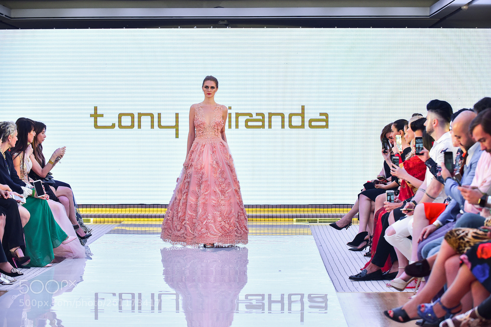 Nikon D750 sample photo. Arab fashion week | dubai photography