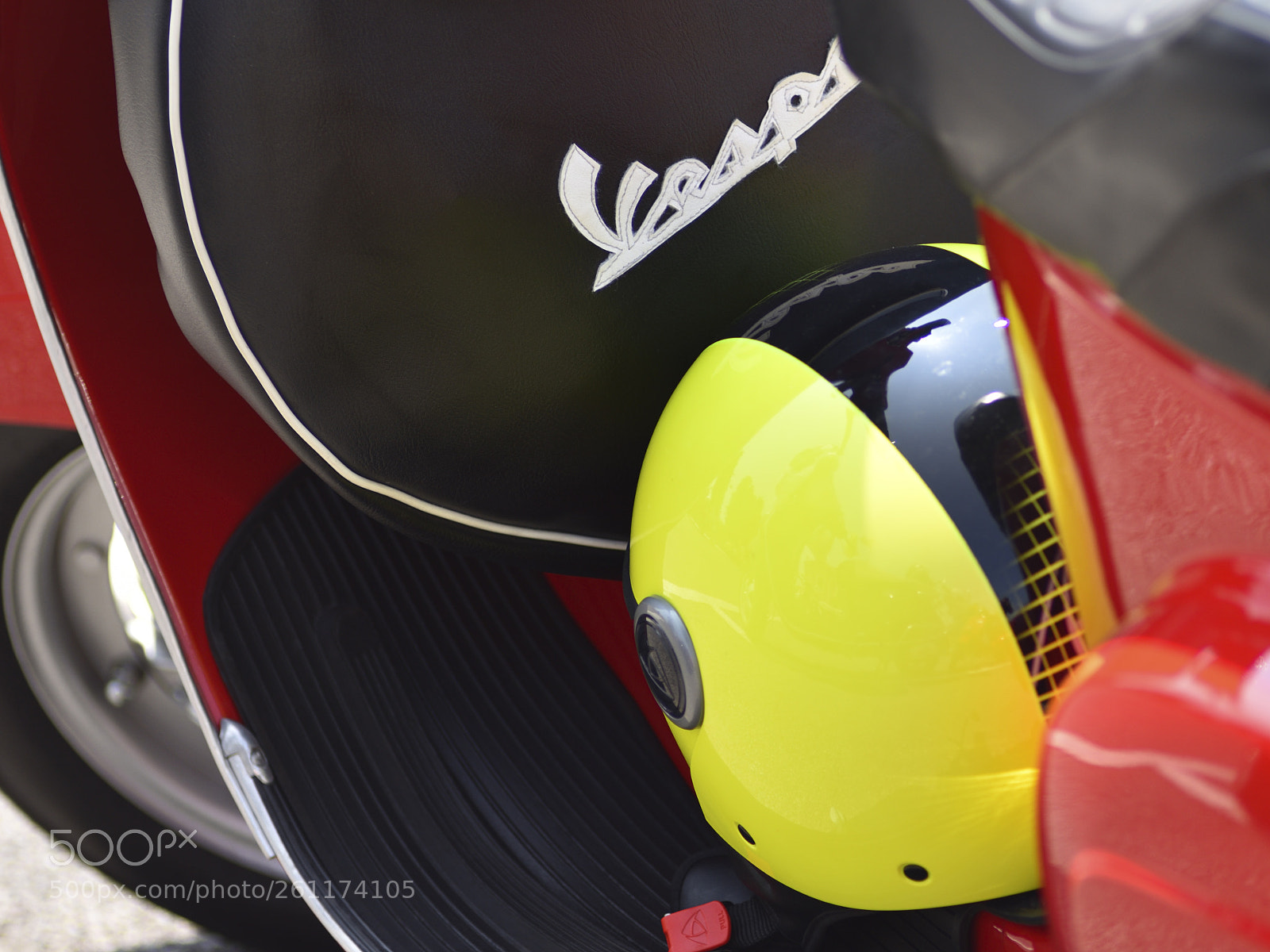 Nikon D810 sample photo. Red, black and yellow photography