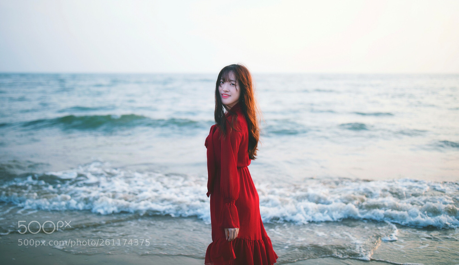 Canon EOS 5D Mark IV sample photo. Red n blue photography