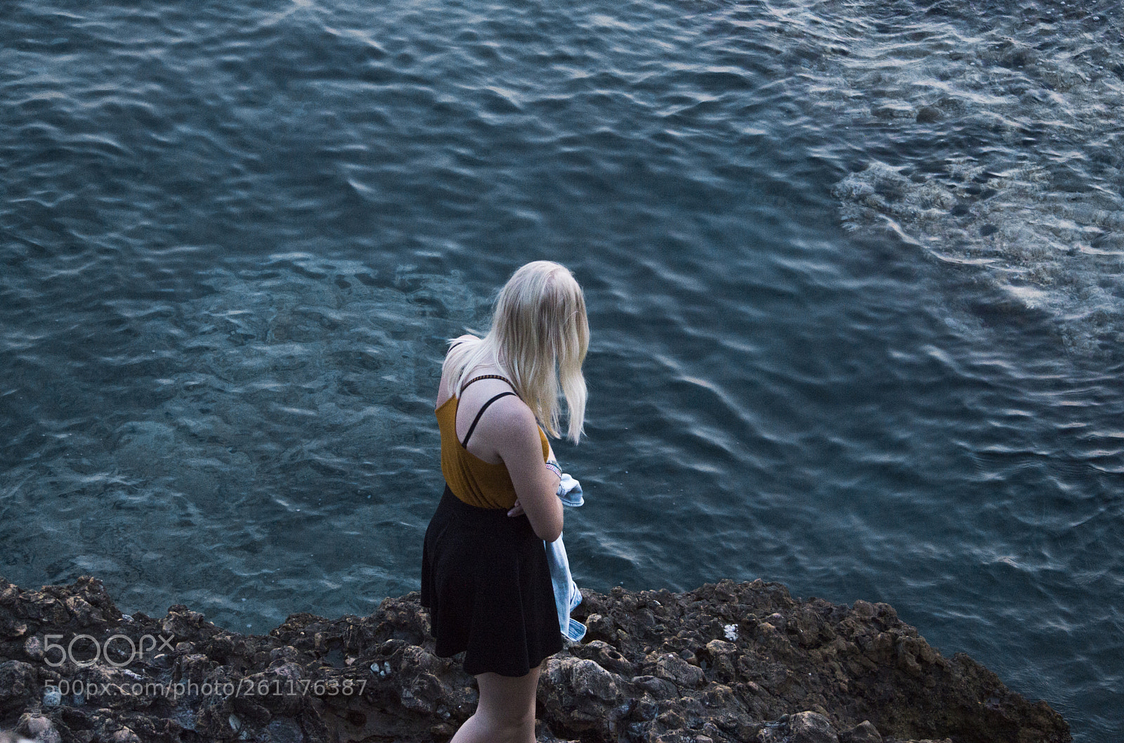 Nikon D3200 sample photo. The girl near the photography