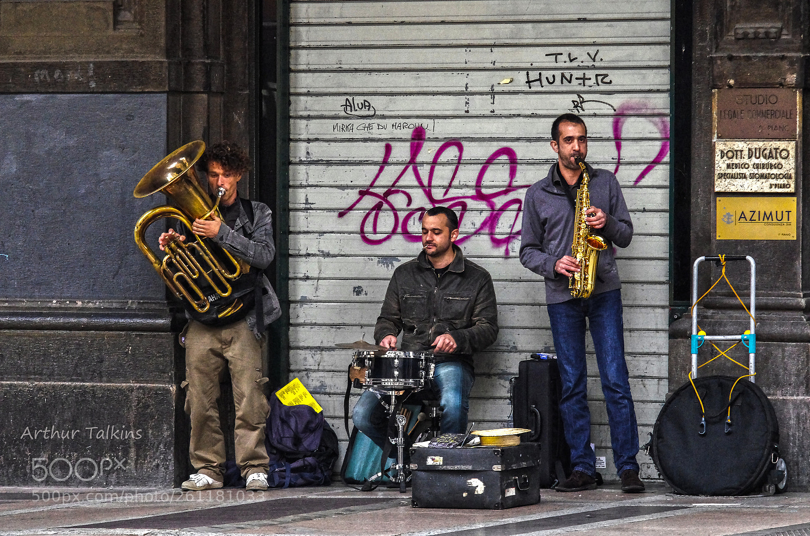 Pentax K-5 sample photo. Bologna...band on the run photography