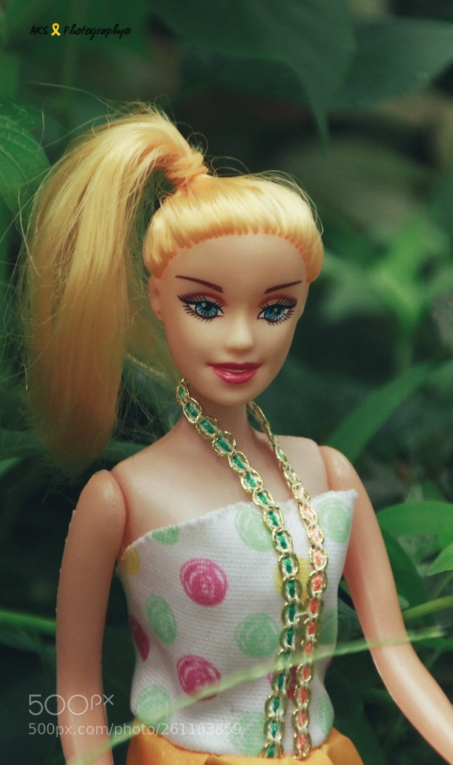 Canon EOS 1300D (EOS Rebel T6 / EOS Kiss X80) sample photo. Girl doll photography