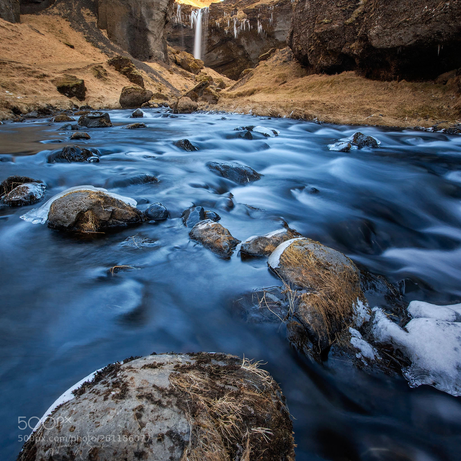 Canon EOS 5D Mark IV sample photo. Downstream photography