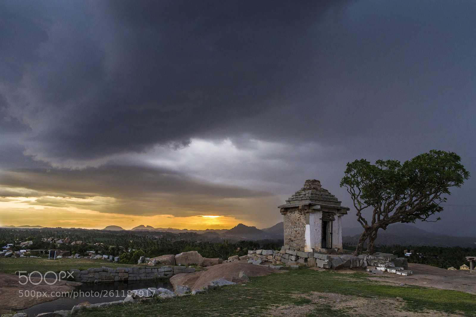 Canon EOS 77D (EOS 9000D / EOS 770D) sample photo. Monsoon clouds.. photography