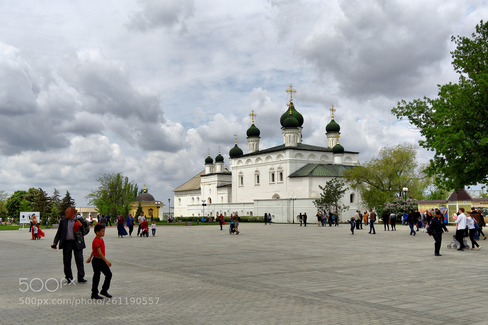 Olympus OM-D E-M10 sample photo. Astrakhan. kremlin. trinity cathedral photography