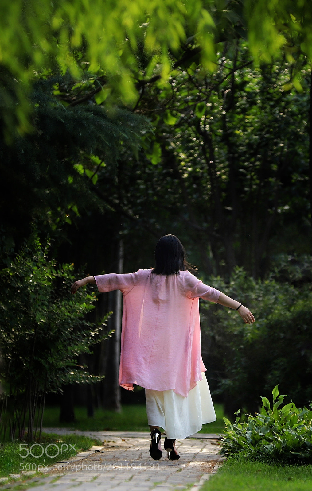 Canon EOS 6D Mark II sample photo. 抱抱夏天 photography