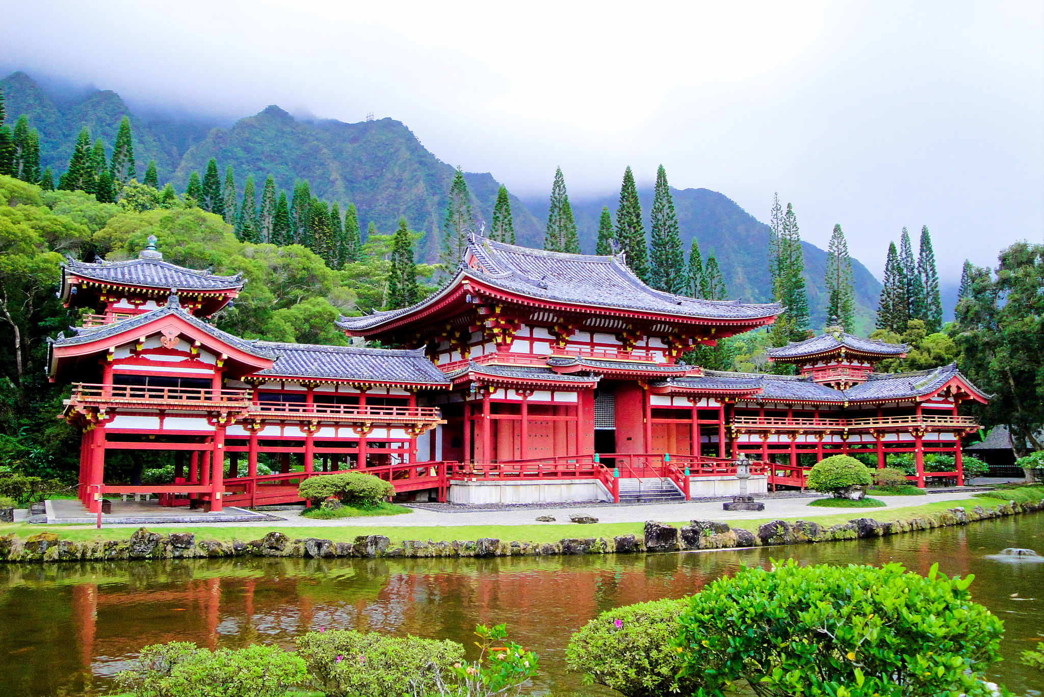 Sony Cyber-shot DSC-W290 sample photo. Byodo in temple oahu study 2 photography